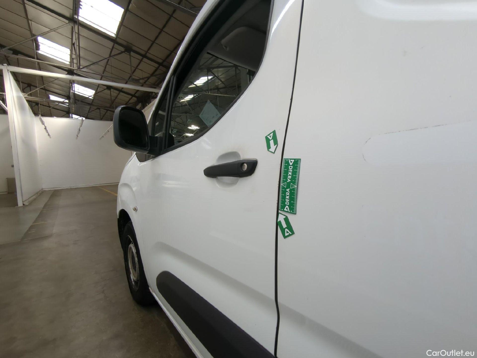  Citroen  Berlingo  Fourgon Club M 650 1.5 BlueHDi 75CV BVM5 E6dT #23