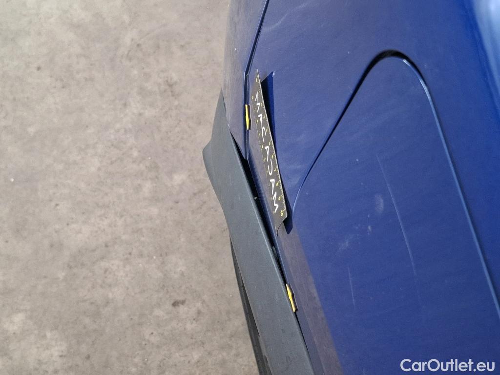  Renault  Captur RENAULT  / 2019 / 5P / SUV Intens E-TECH Plug-in 160 #6