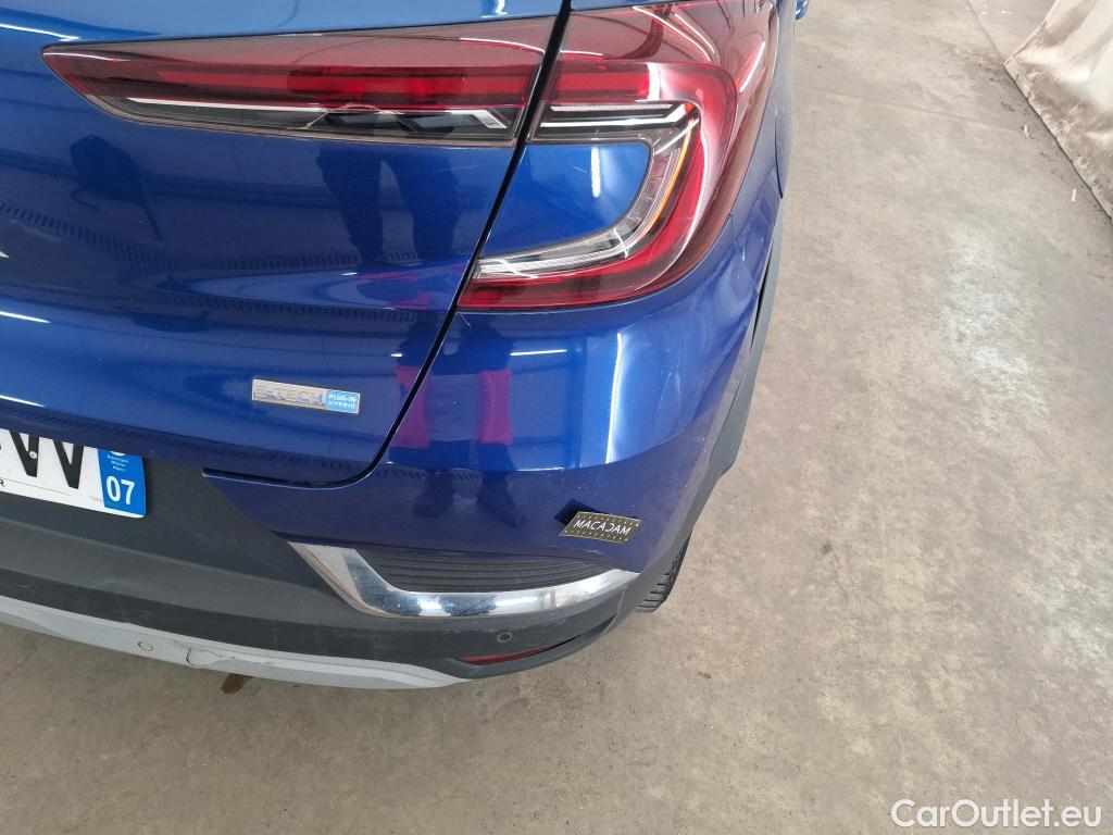  Renault  Captur RENAULT  / 2019 / 5P / SUV Intens E-TECH Plug-in 160 #28