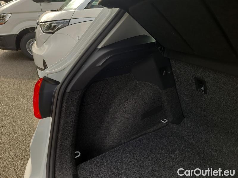  Seat  Arona  (2017->)  1.0 TSI 70 Style 5d #11