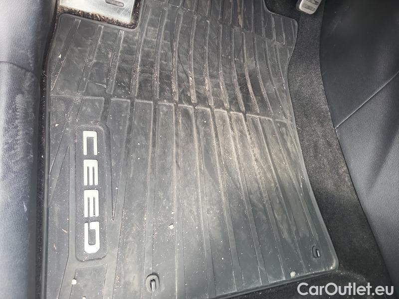  KIA  Cee'd Ceed  (CD) (2018->) Ceed SW 1.5TGDI 118 GT Line AT #7
