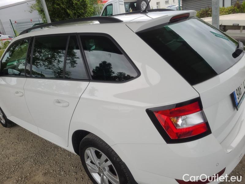  Skoda  Fabia  Combi (2015) Com.1.0TSI 70 Ambition 5d #29