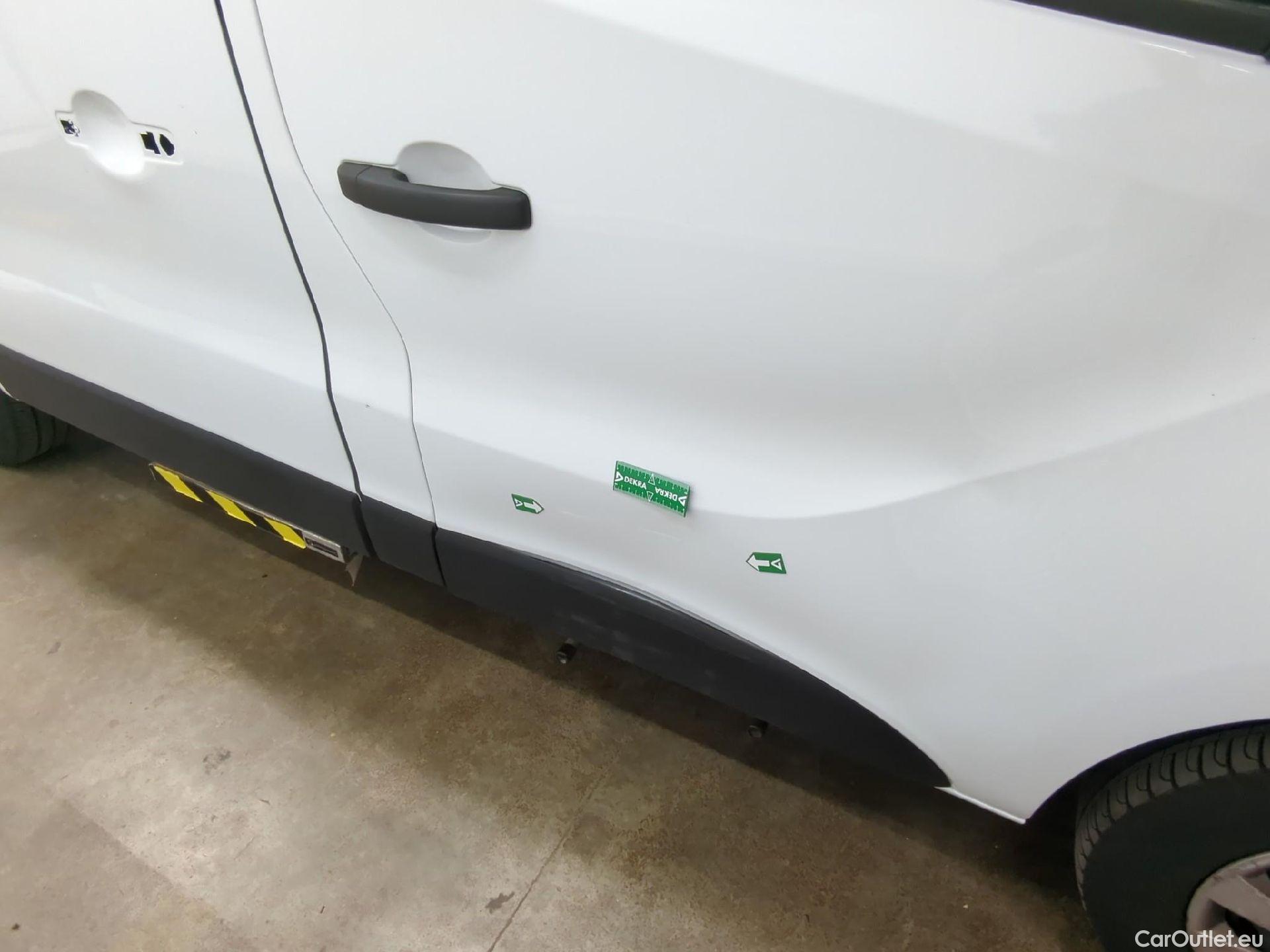  Renault  Trafic RENAULT  / 2019 / 4P / Combi Zen L1 dCi 120 S&S - 8 pl #21
