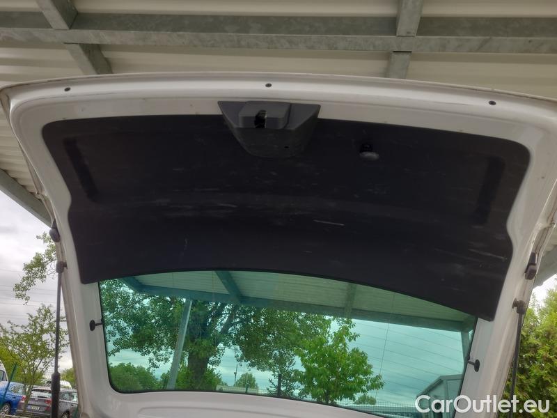  Skoda  Fabia  Combi (2015) Com.1.0TSI 70 Ambition 5d #17