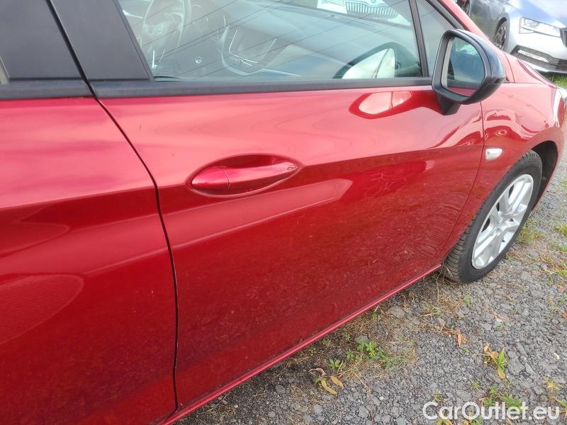  Opel  Astra  K (2015) ST 1.5CDTi 90 Edition 5d #18