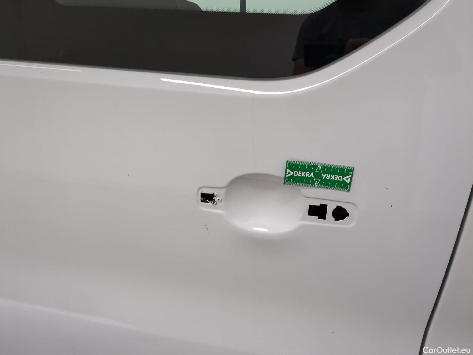  Renault  Trafic RENAULT  / 2019 / 4P / Combi Zen L1 dCi 120 S&S - 8 pl #3
