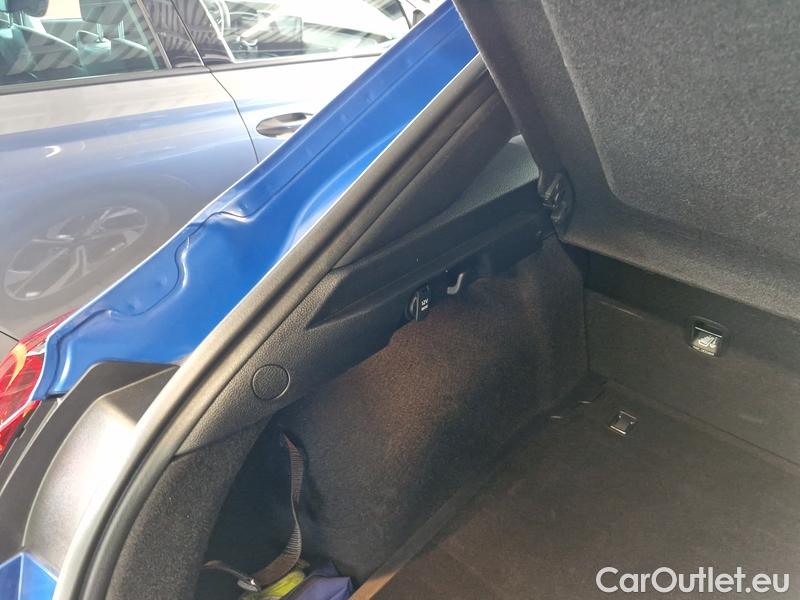  KIA  XCeed  (2019)  1.5 T-GDI Exclusive AT #15