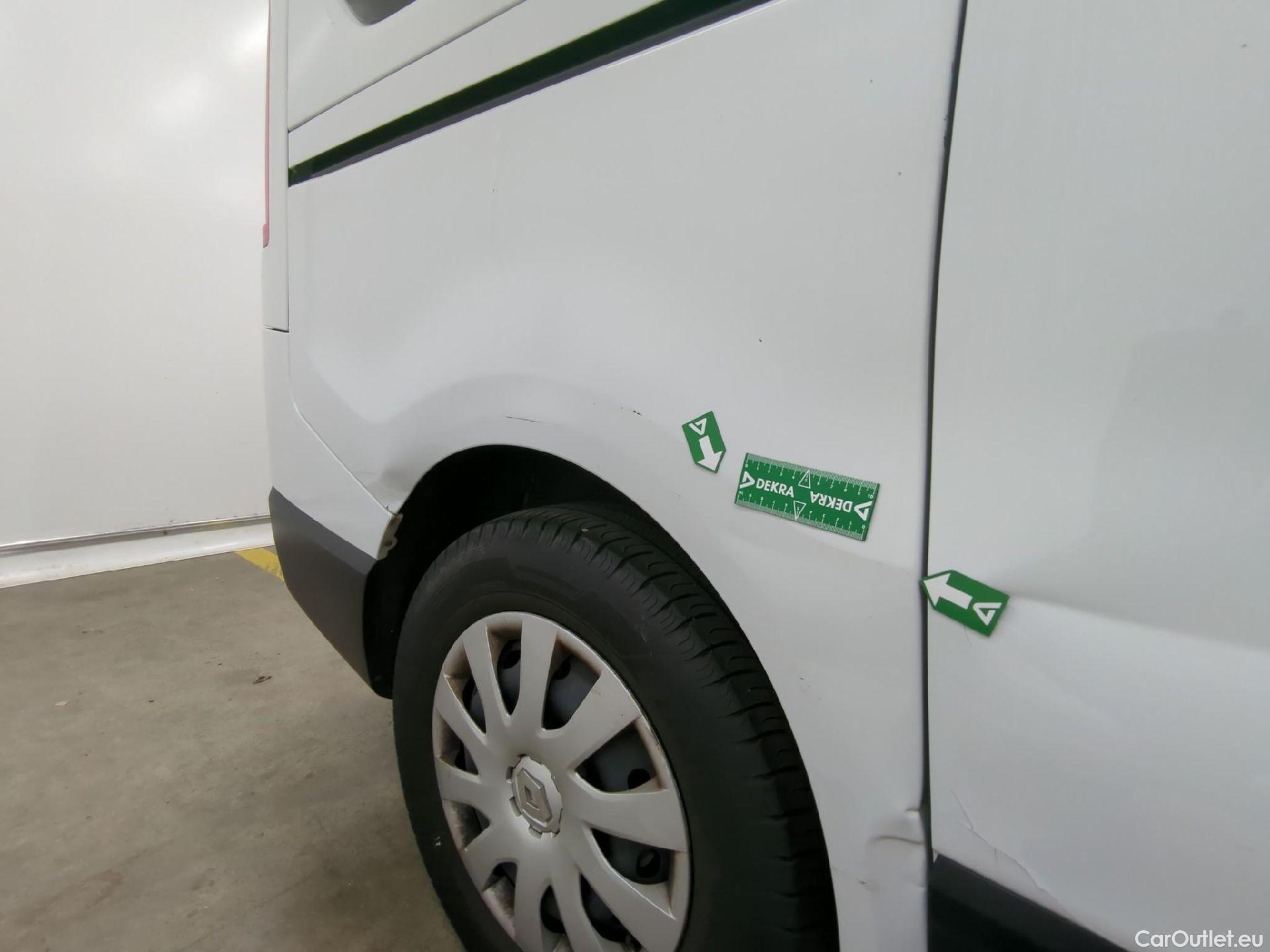  Renault  Trafic RENAULT  / 2019 / 4P / Combi Zen L1 dCi 120 S&S - 8 pl #12