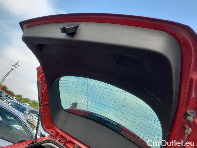  Opel  Astra  K (2015) ST 1.5CDTi 90 Edition 5d #14