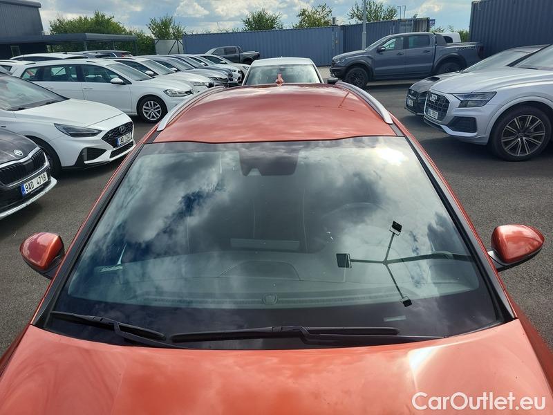  KIA  Cee'd Ceed  (CD) (2018->) Ceed SW 1.5TGDI 118 GT Line AT #1