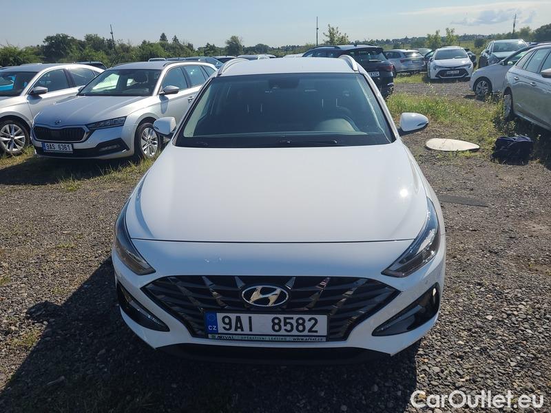  Hyundai  i30   cw (PD)(2017->)  kom.1.5T-GDI Smart 5d #4