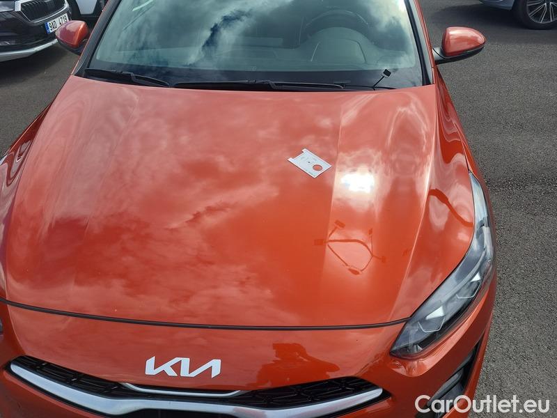  KIA  Cee'd Ceed  (CD) (2018->) Ceed SW 1.5TGDI 118 GT Line AT #2