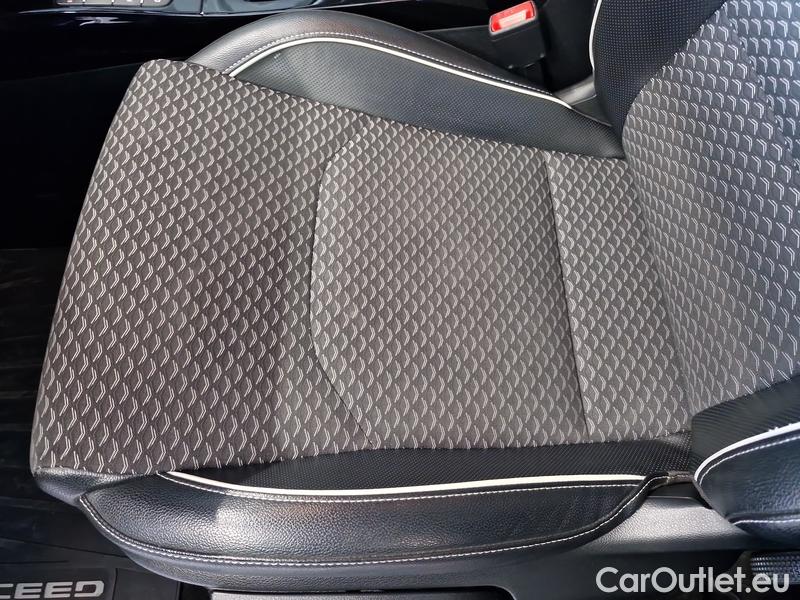  KIA  XCeed  (2019)  1.5 T-GDI Exclusive AT #7