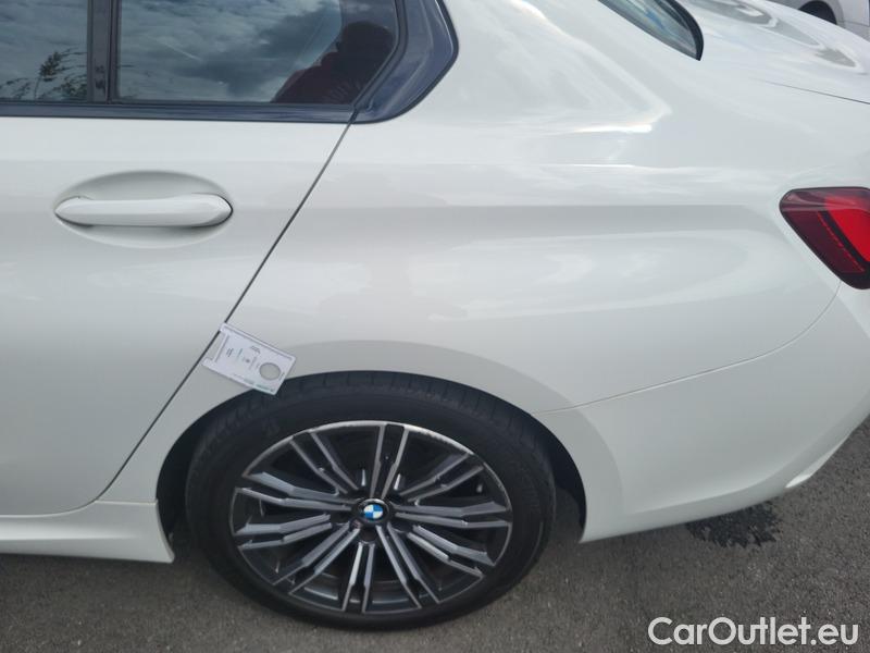  Bmw  Serie 3  Lim. (F30)  (2015) 318d AT 4d #8