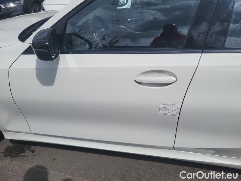  Bmw  Serie 3  Lim. (F30)  (2015) 318d AT 4d #4