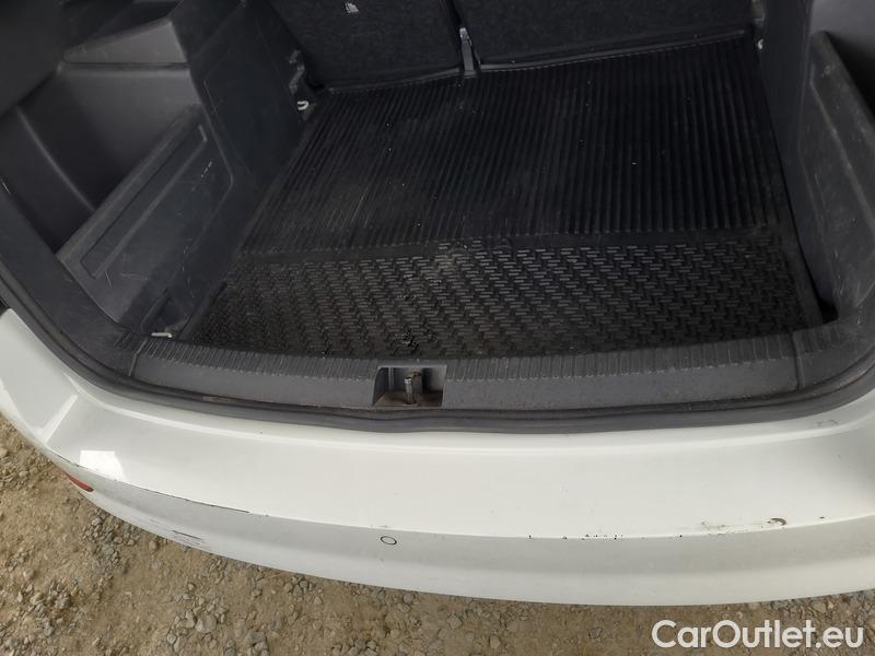  Skoda  Fabia  Combi (2015) Com.1.0TSI 70 Ambition 5d #16