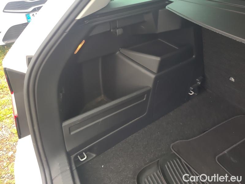  Skoda  Fabia  Combi (2015) Com.1.0TSI 70 Ambition 5d #14