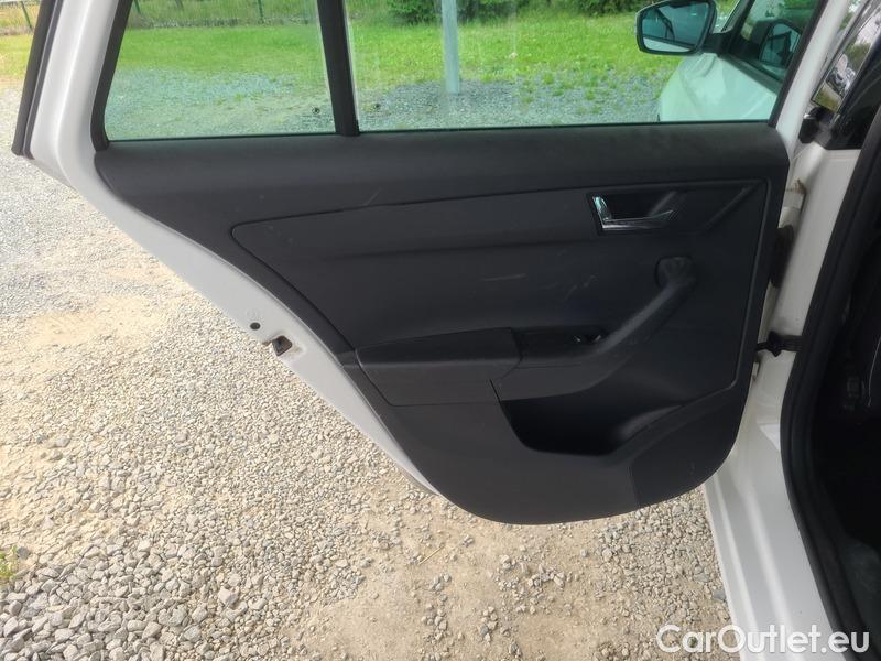  Skoda  Fabia  Combi (2015) Com.1.0TSI 70 Ambition 5d #13