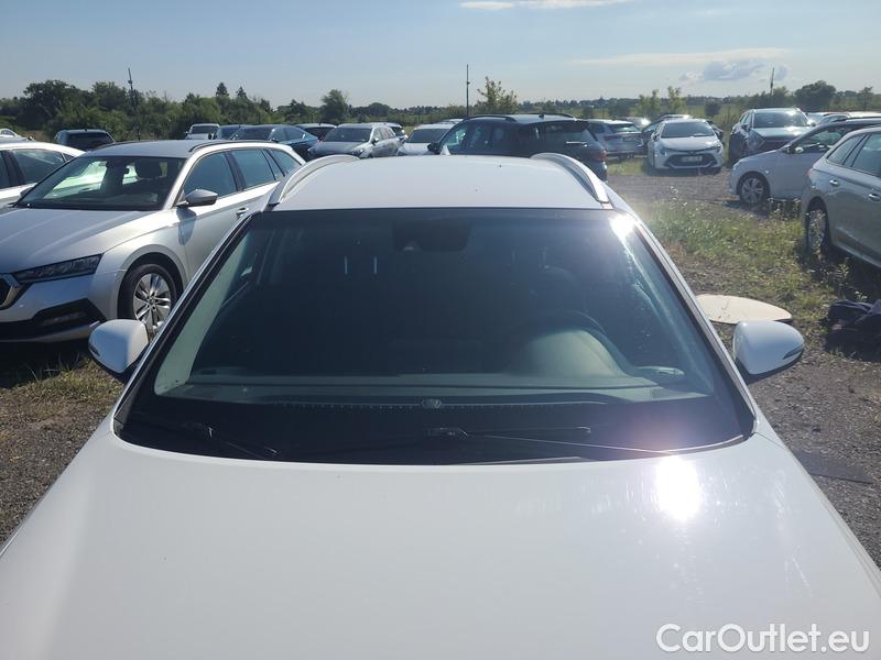  Hyundai  i30   cw (PD)(2017->)  kom.1.5T-GDI Smart 5d #1