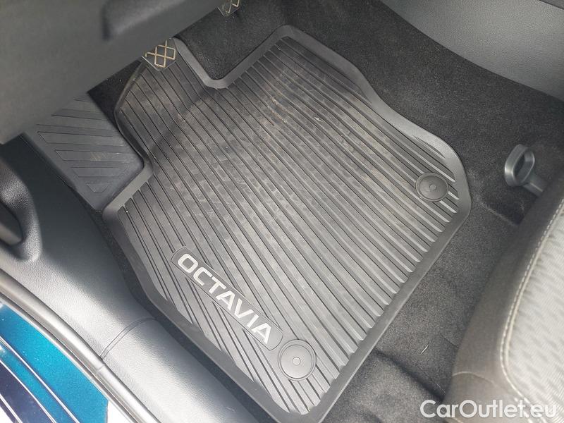  Skoda  Octavia  Lim. (NX3)(2020)  1.5TSI 110 Style 5d #14
