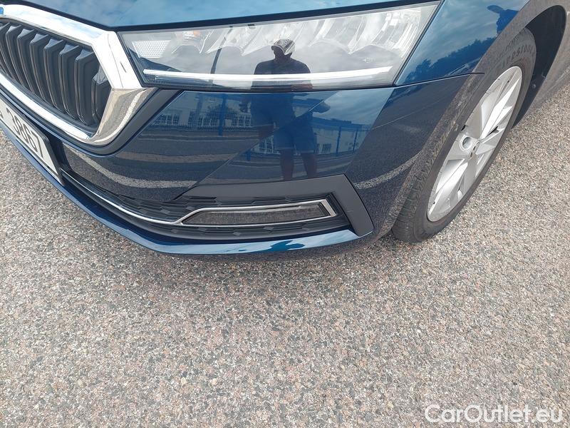  Skoda  Octavia  Lim. (NX3)(2020)  1.5TSI 110 Style 5d #6