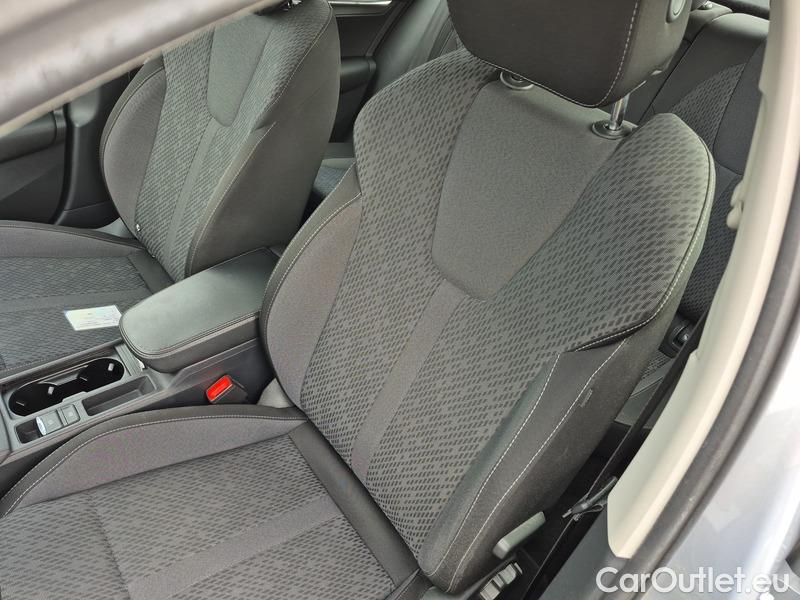  Skoda  Octavia  Lim. (NX3)(2020)  1.5TSI 110 Style 5d #6