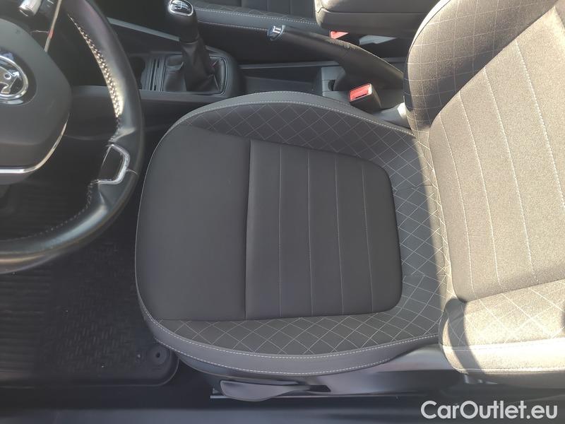  Skoda  Fabia  Combi (2015) Com.1.0TSI 70 Ambition 5d #16