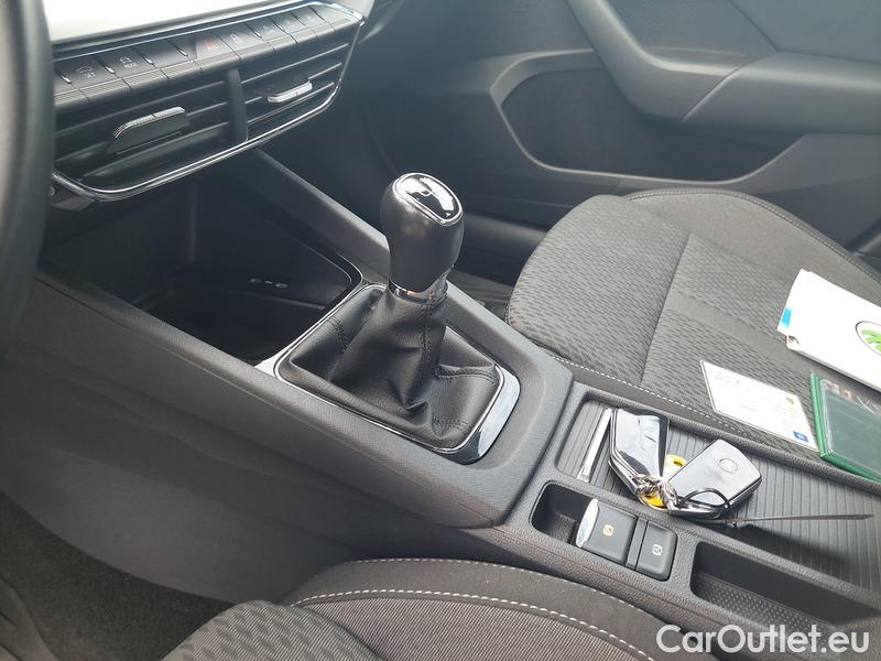  Skoda  Octavia  Lim. (NX3)(2020)  1.5TSI 110 Style 5d #16