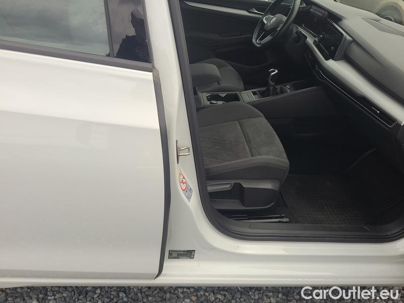  Volkswagen  Golf  VIII Variant (CG5) 2020 Var.2.0TDI 85 Life 5d #16