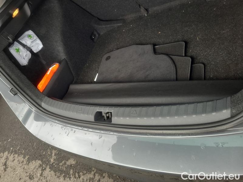  Skoda  Scala  (NW) (2019)  1.0 TSI 81 Style #13