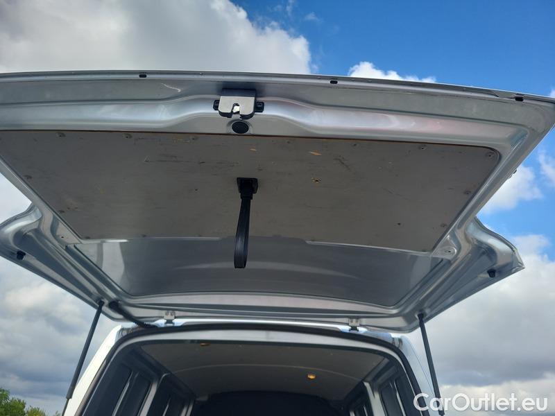  Volkswagen  Transporter T6  (2015) Tra.2.0TDI 75 KR 4d #12