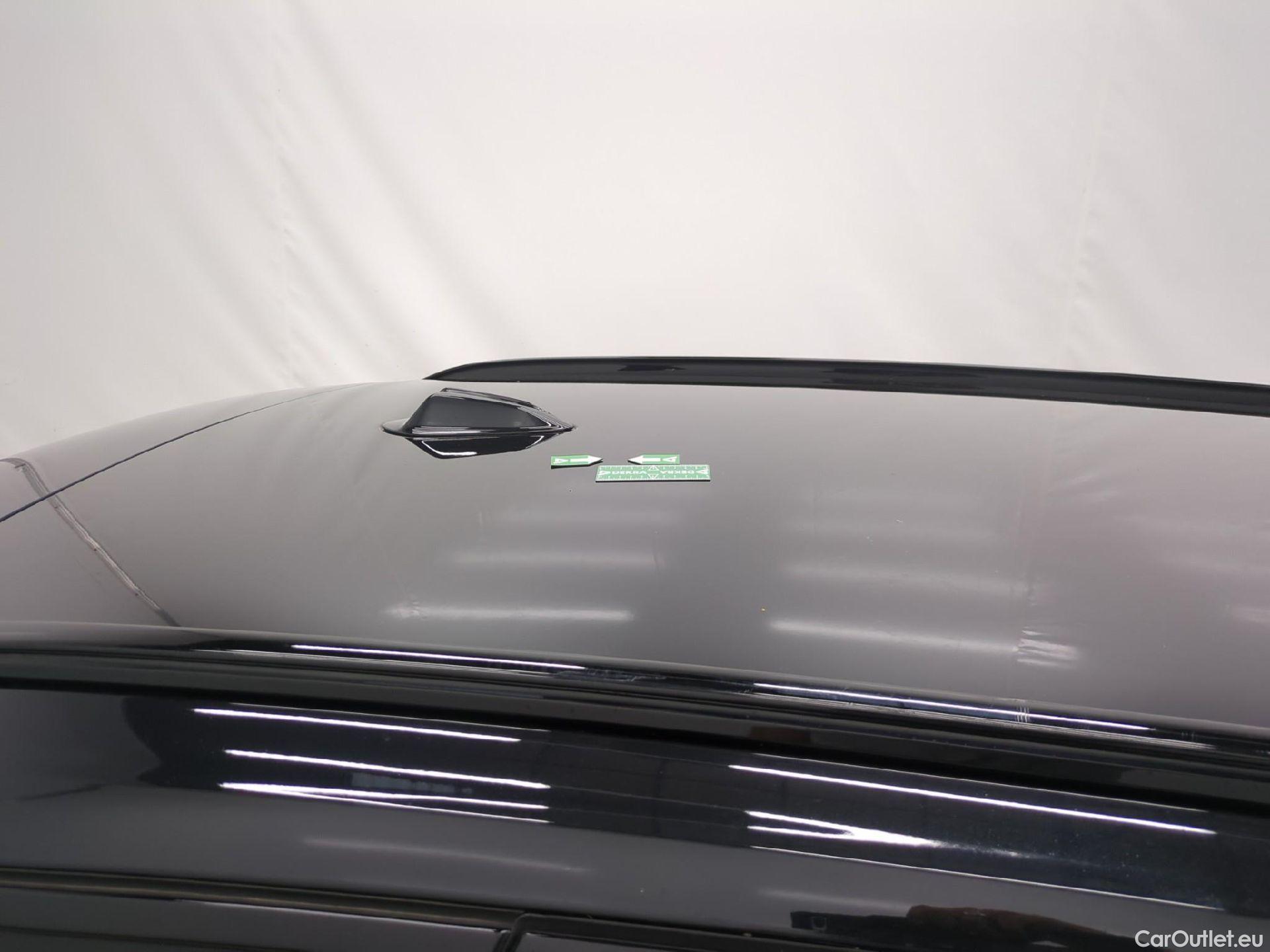  Bmw  Serie 3 BMW Série 3 Touring / 2022 / 5P / Break 320e 204ch Business Design BVA8 Hybride #13