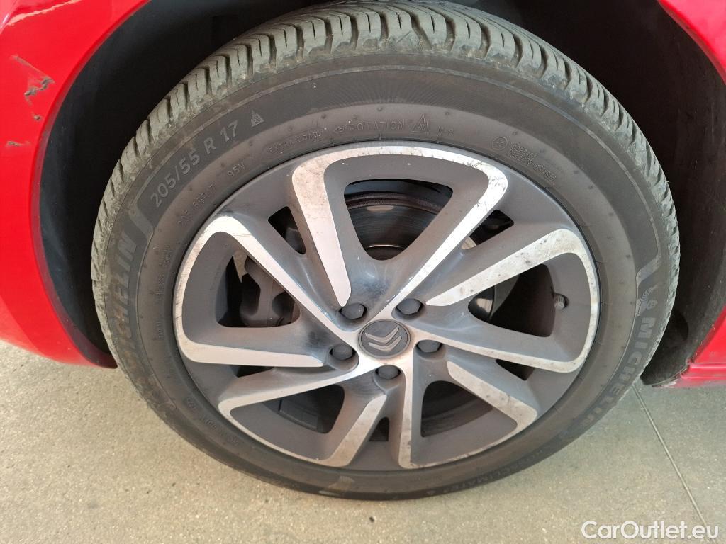  Citroen  C4 Grand Picasso /Spacetourer Shine 1.5 BlueHDi 130CV BVA8 E6d/Vo Repeint en Rouge / Teinte SIV Blanc Banquise/ #92