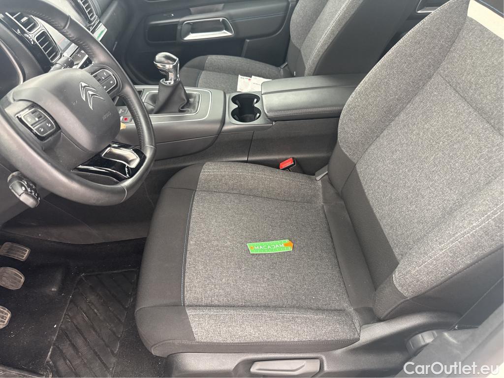  Citroen  C5 Aircross CITROEN  / 2022 / 5P / SUV PureTech 130 S&S BVM6 Live #5