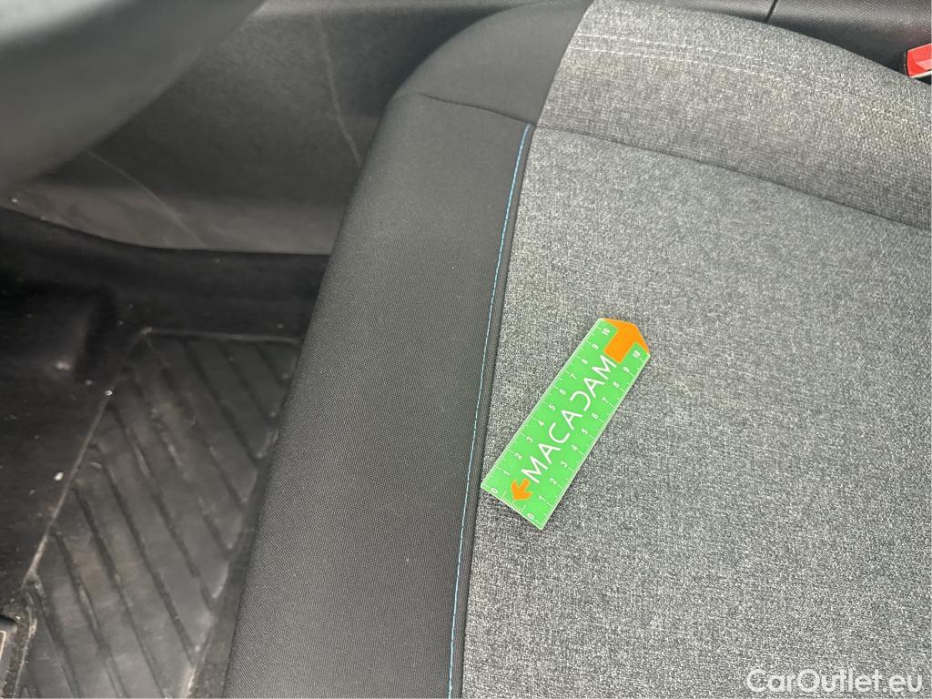  Citroen  C5 Aircross CITROEN  / 2022 / 5P / SUV PureTech 130 S&S BVM6 Live #6