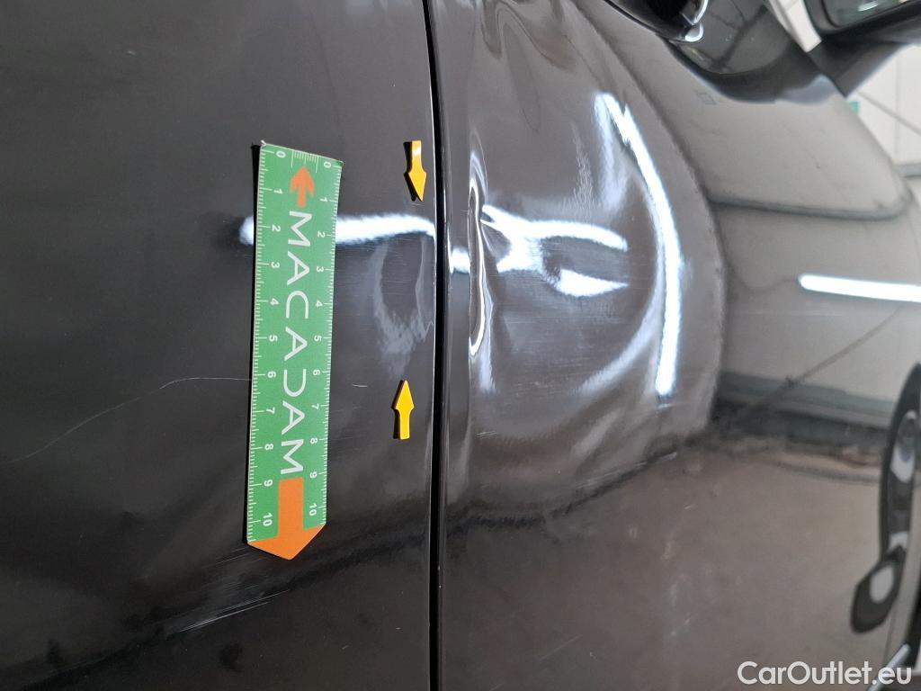  Mercedes  A-Klasse MERCEDES-BENZ Classe A Compact / 2018 / 5P / Berline A 180 d Business Line #7