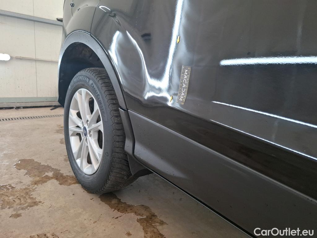  Ford  Kuga  Titanium 1.5 TDCi 120CV BVM6 E6 #9