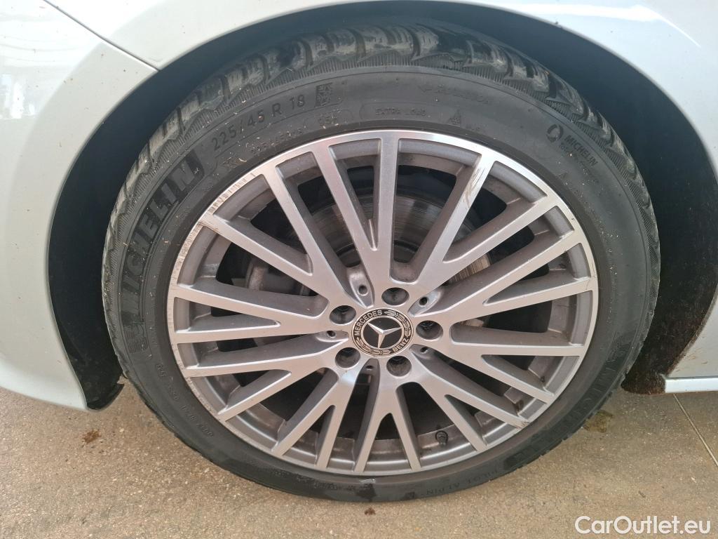  Mercedes  CLA-Klasse MERCEDES-BENZ CLA Shooting Brake / 2019 / 5P / Break CLA 200 d Business Line BA8 #32