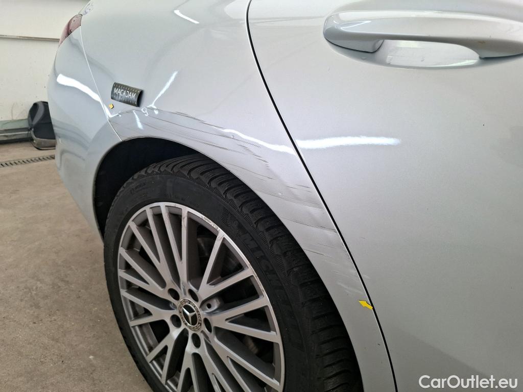  Mercedes  CLA-Klasse MERCEDES-BENZ CLA Shooting Brake / 2019 / 5P / Break CLA 200 d Business Line BA8 #2
