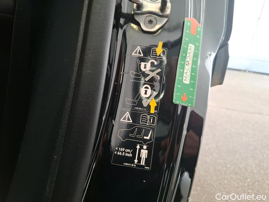  Mercedes  GLB MERCEDES-BENZ  / 2019 / 5P / SUV  200 d Business Line #31