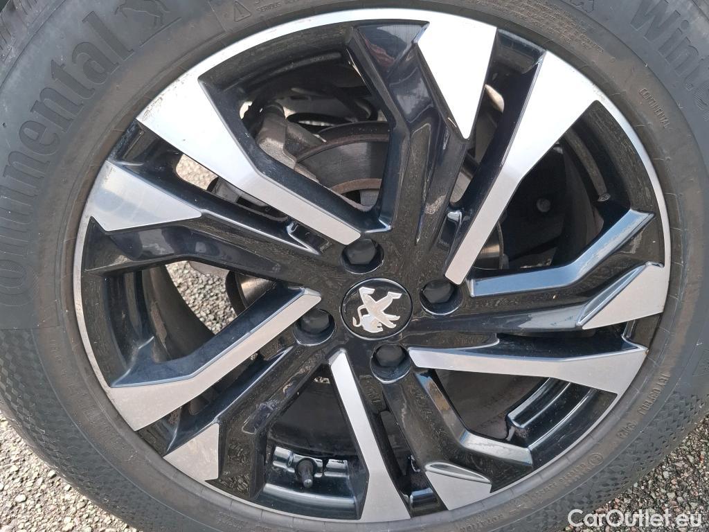  Peugeot  2008  Allure Pack 1.5 HDi 130CV BVA8 E6d #19