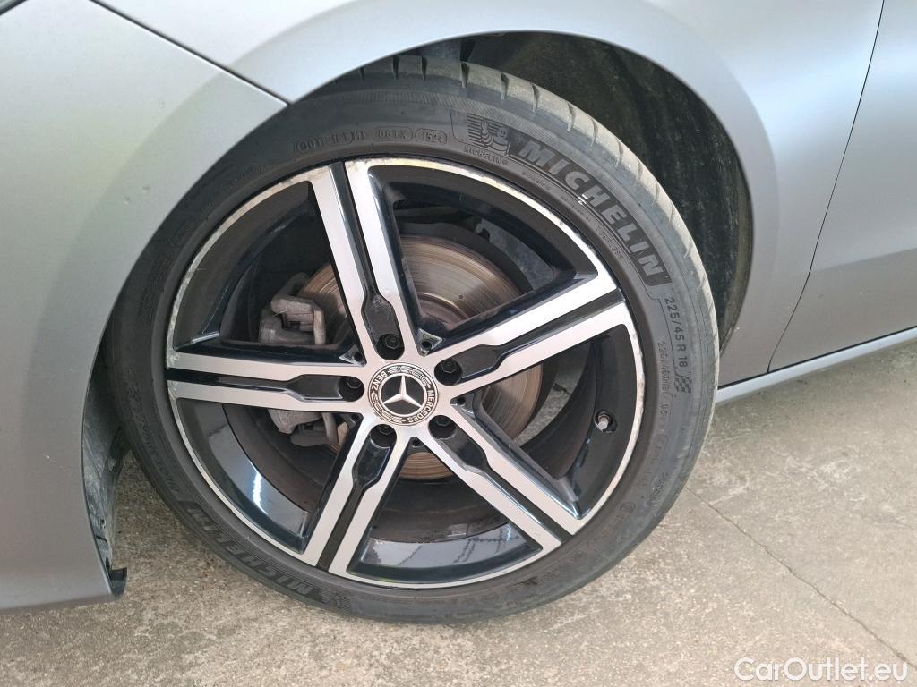 Mercedes  CLA-Klasse MERCEDES-BENZ CLA Shooting Brake / 2019 / 5P / Break CLA 200 d Business Line BA8 #11