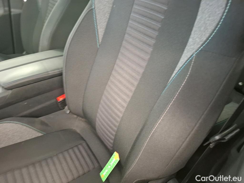  Peugeot  3008  II Active Pack 1.5 HDi 130CV BVA8 E6d #12