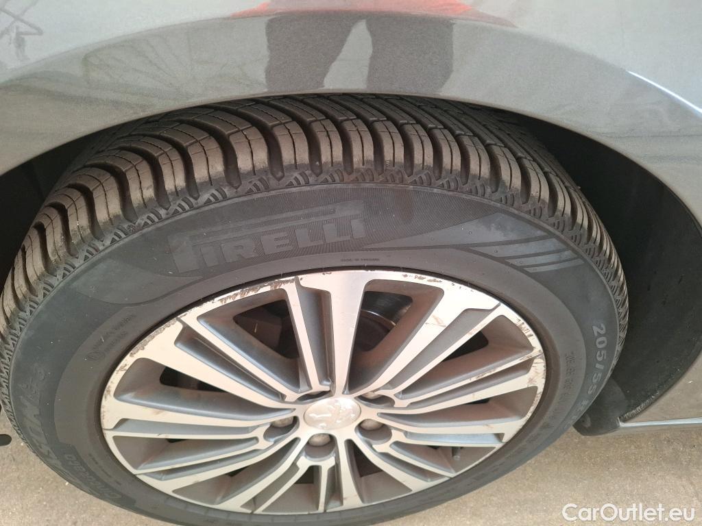  Peugeot  308  SW Allure Business 1.5 HDi 130CV BVM6 E6d #47