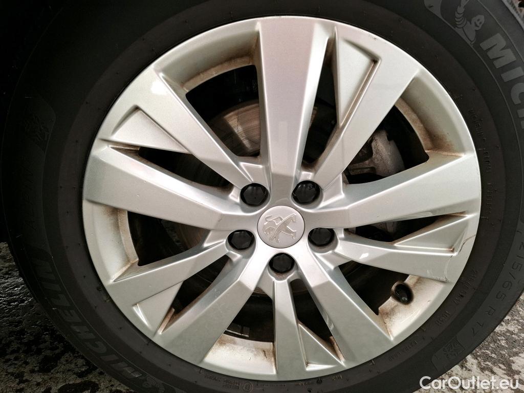  Peugeot  3008  II Style 1.5 HDi 130CV BVA8 E6d #17