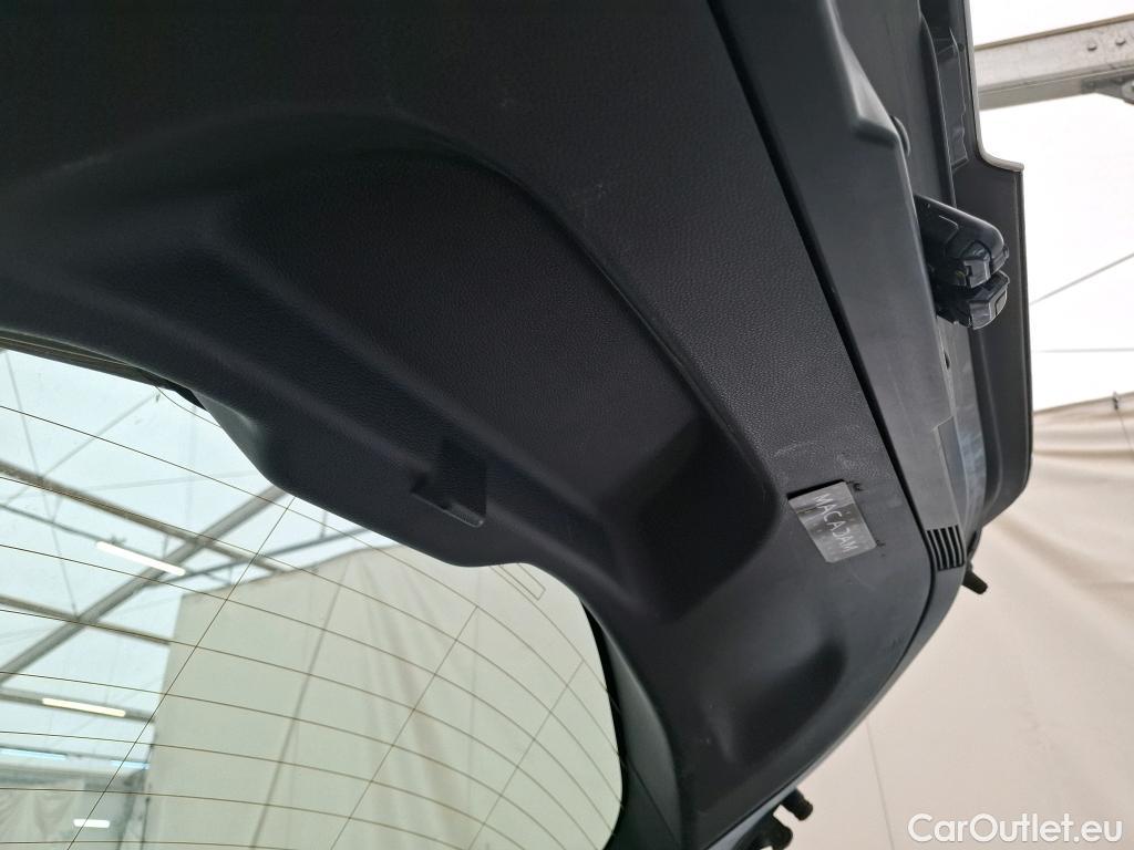  Toyota  Corolla TOYOTA  / 2018 / 5P / Berline Hybride 122h Dynamic Business Beyond Zer #1
