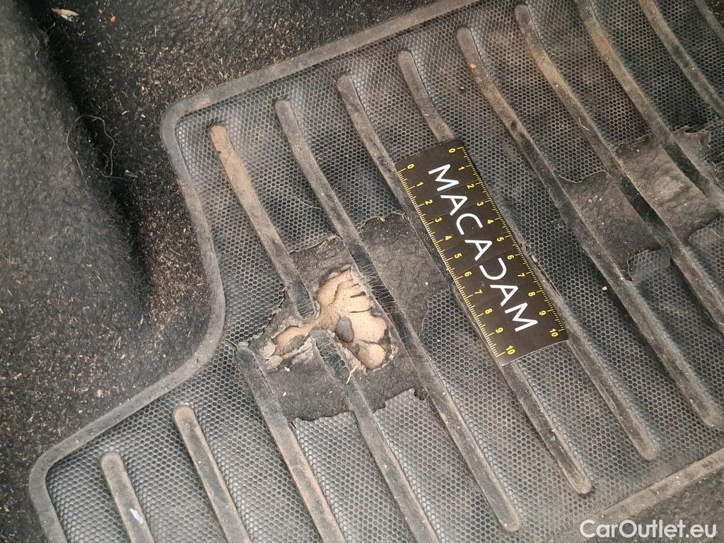  Peugeot  208  Premium 1.5 HDi 100CV BVM6 E6d #3