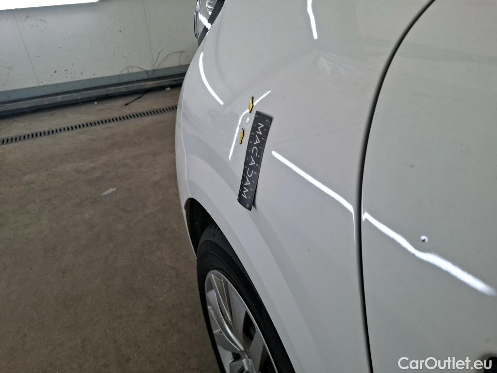  Peugeot  208  Premium 1.5 HDi 100CV BVM6 E6d #38