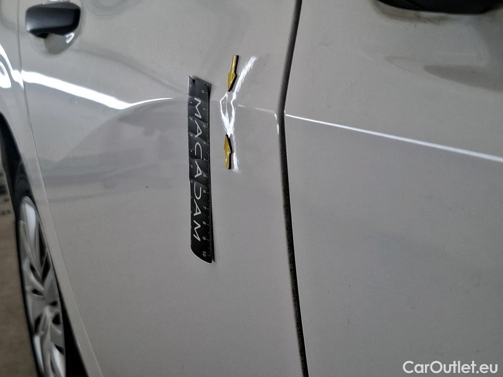  Peugeot  208  Premium 1.5 HDi 100CV BVM6 E6d #23