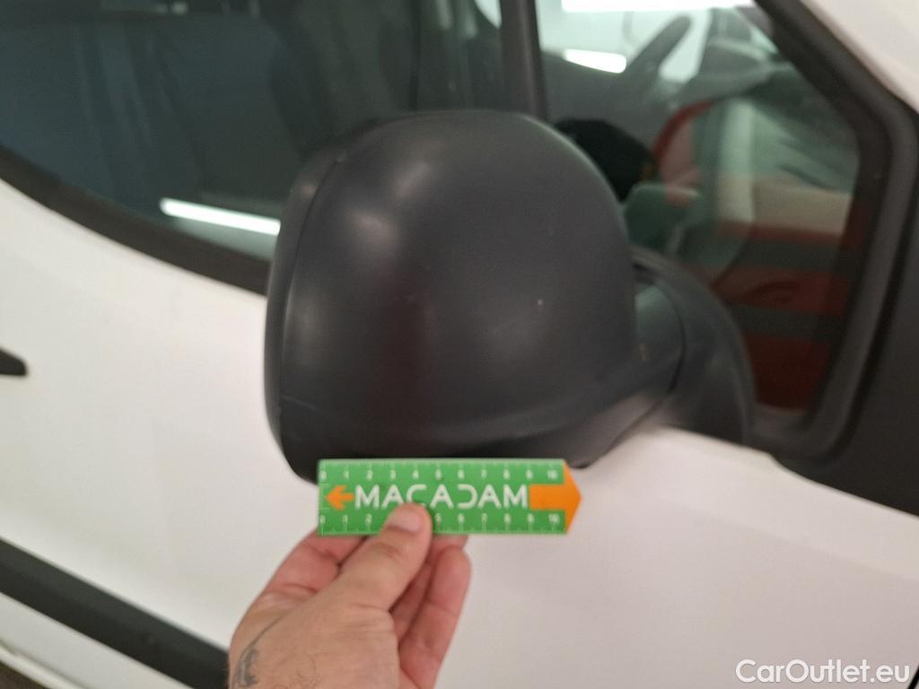  Citroen  Berlingo  Fourgon Business L1 (Court) 1.6 BlueHDi 100CV BVM5 E6 #47